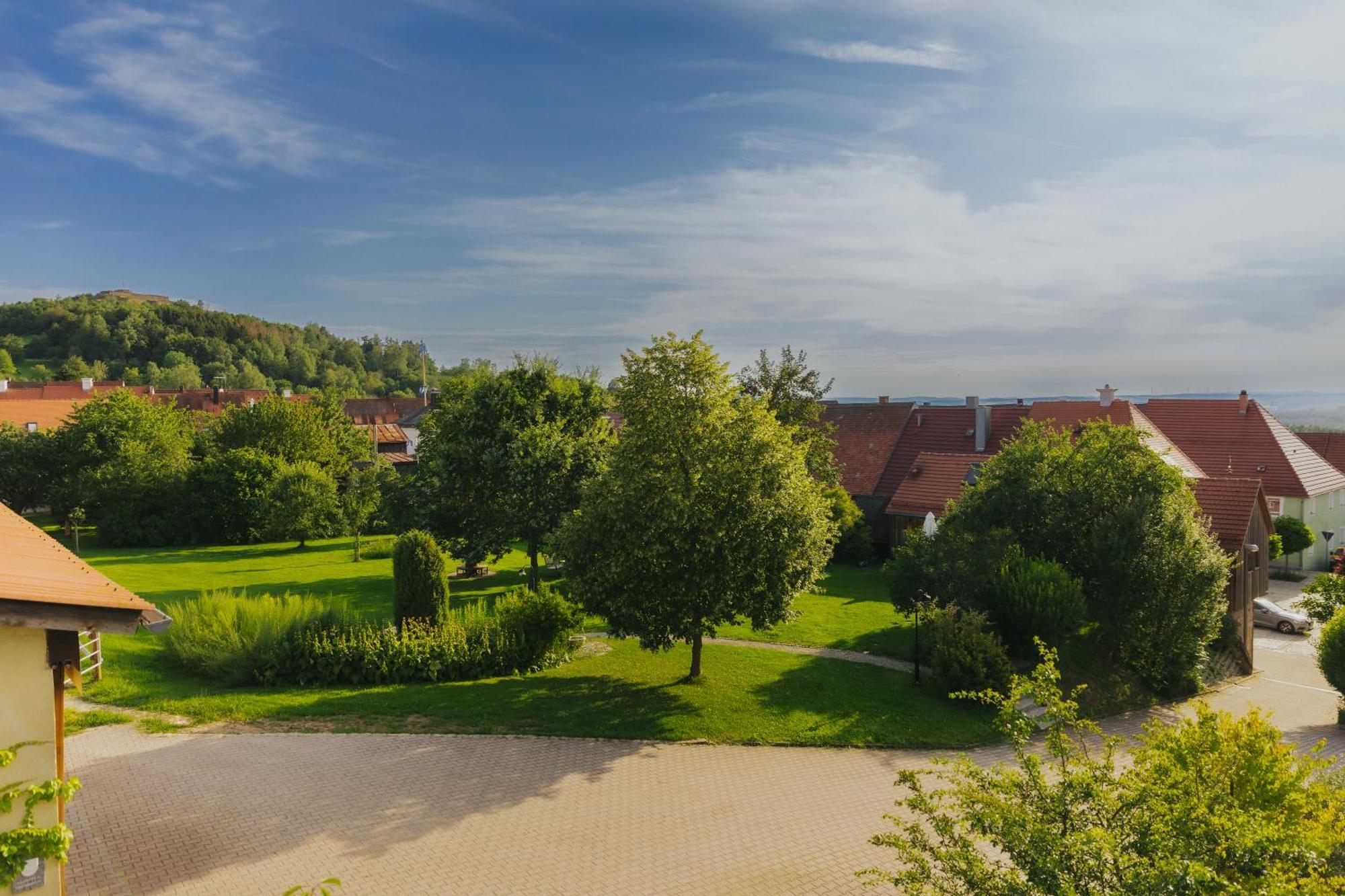 Landgasthof Zum Hirschen Kemnath Экстерьер фото